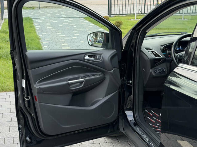 Чорний Форд Куга, об'ємом двигуна 1.5 л та пробігом 188 тис. км за 16500 $, фото 25 на Automoto.ua