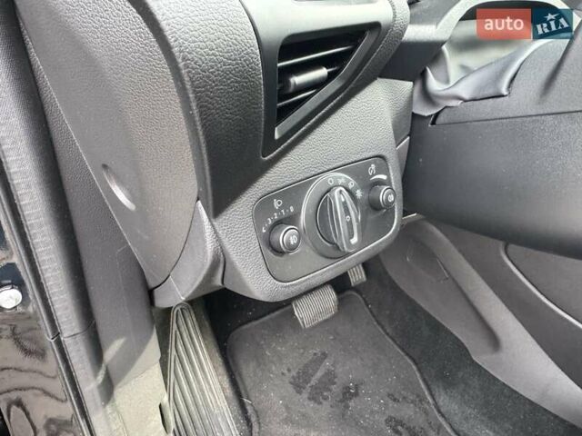 Черный Форд Куга, объемом двигателя 2 л и пробегом 48 тыс. км за 21999 $, фото 8 на Automoto.ua