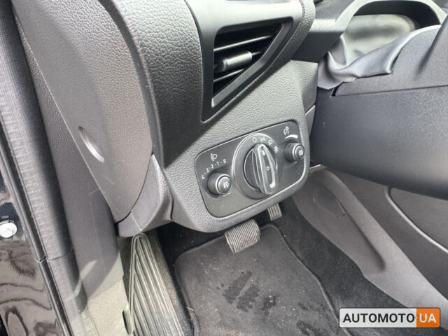 Чорний Форд Куга, об'ємом двигуна 2 л та пробігом 48 тис. км за 22500 $, фото 10 на Automoto.ua