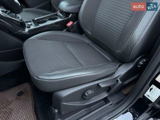 Черный Форд Куга, объемом двигателя 2 л и пробегом 222 тыс. км за 17200 $, фото 26 на Automoto.ua