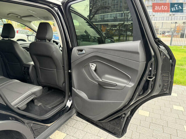 Черный Форд Куга, объемом двигателя 1.5 л и пробегом 187 тыс. км за 16500 $, фото 41 на Automoto.ua