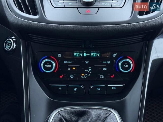 Черный Форд Куга, объемом двигателя 2 л и пробегом 222 тыс. км за 17200 $, фото 19 на Automoto.ua