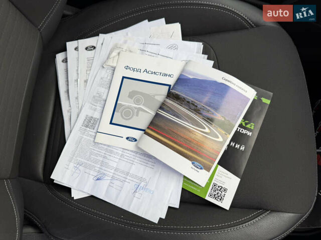 Чорний Форд Куга, об'ємом двигуна 1.5 л та пробігом 188 тис. км за 16500 $, фото 69 на Automoto.ua