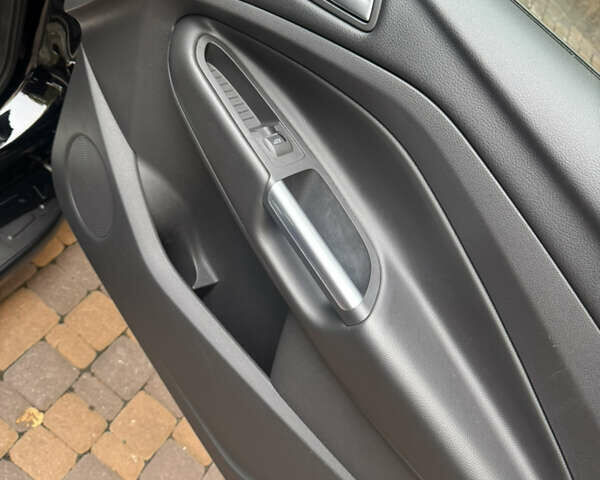 Чорний Форд Куга, об'ємом двигуна 2 л та пробігом 168 тис. км за 18900 $, фото 39 на Automoto.ua