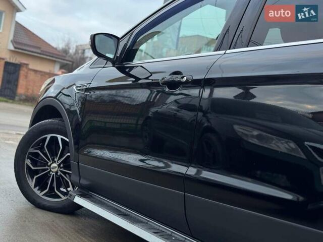 Черный Форд Куга, объемом двигателя 2 л и пробегом 222 тыс. км за 17200 $, фото 13 на Automoto.ua