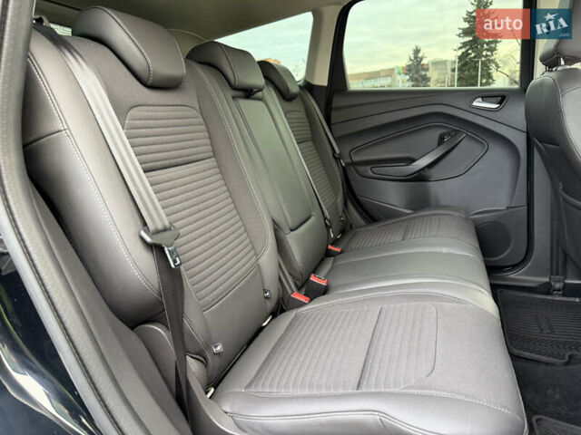 Чорний Форд Куга, об'ємом двигуна 1.5 л та пробігом 188 тис. км за 16500 $, фото 40 на Automoto.ua