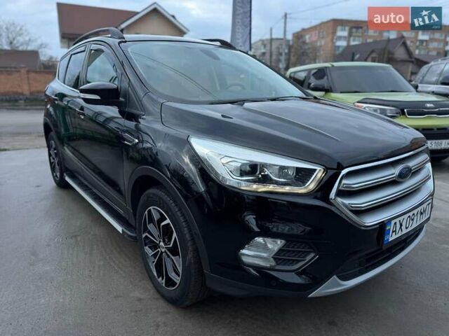 Черный Форд Куга, объемом двигателя 2 л и пробегом 222 тыс. км за 17200 $, фото 6 на Automoto.ua