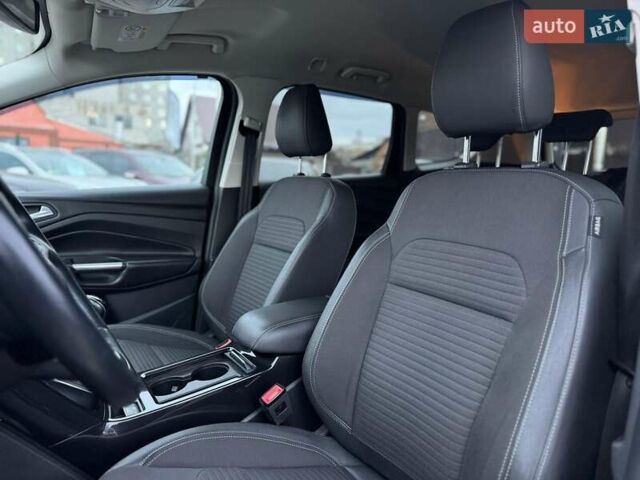 Черный Форд Куга, объемом двигателя 2 л и пробегом 222 тыс. км за 17200 $, фото 27 на Automoto.ua