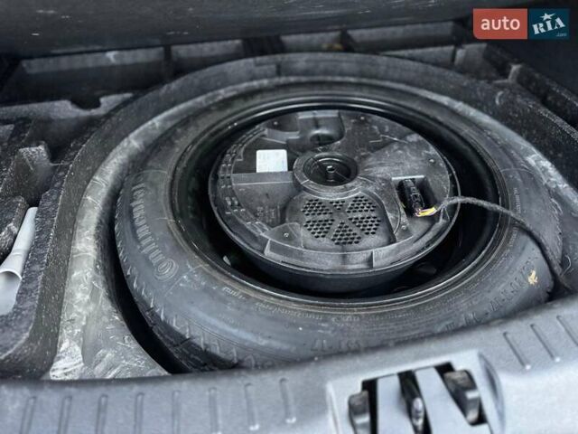 Черный Форд Куга, объемом двигателя 2 л и пробегом 222 тыс. км за 17200 $, фото 38 на Automoto.ua