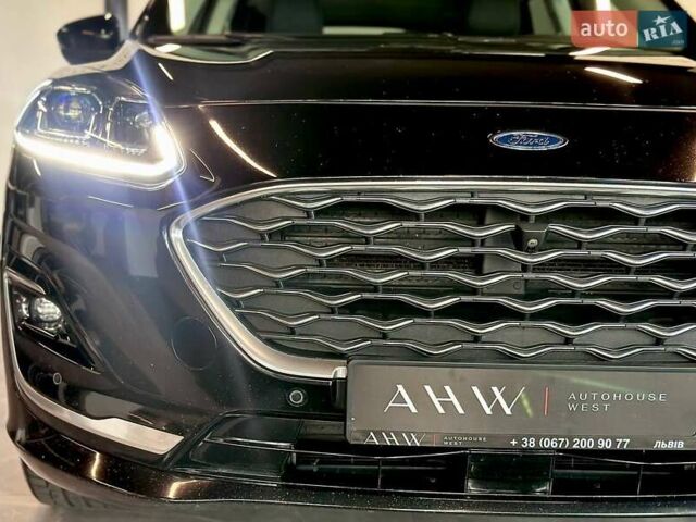 Черный Форд Куга, объемом двигателя 2.49 л и пробегом 142 тыс. км за 26990 $, фото 2 на Automoto.ua