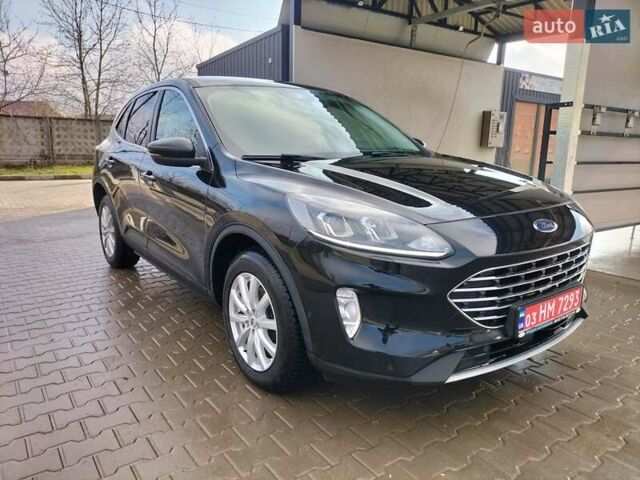 Черный Форд Куга, объемом двигателя 1.5 л и пробегом 226 тыс. км за 19800 $, фото 6 на Automoto.ua