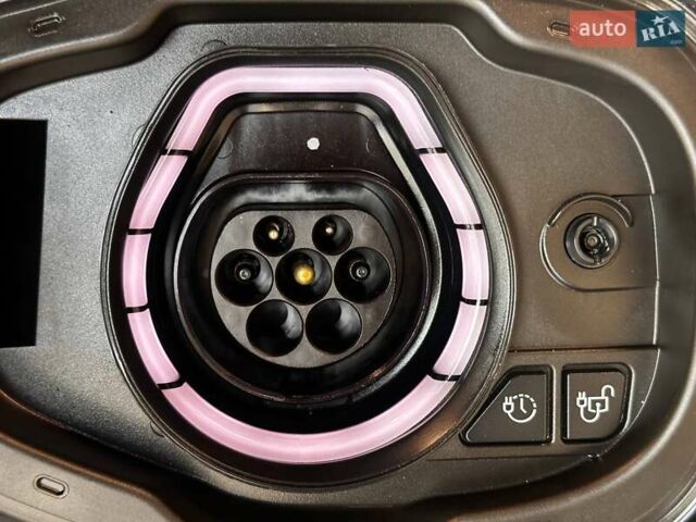 Черный Форд Куга, объемом двигателя 2.49 л и пробегом 142 тыс. км за 26990 $, фото 13 на Automoto.ua