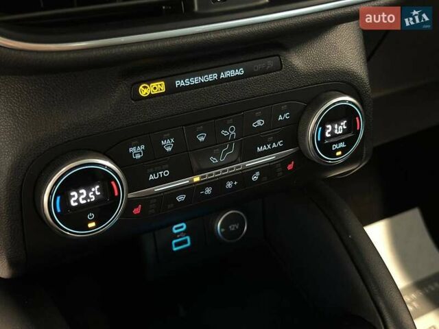 Черный Форд Куга, объемом двигателя 2.49 л и пробегом 142 тыс. км за 26990 $, фото 25 на Automoto.ua