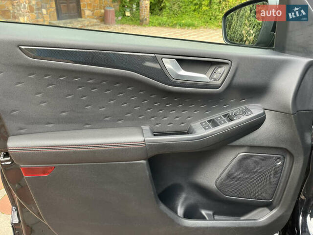 Чорний Форд Куга, об'ємом двигуна 2.49 л та пробігом 152 тис. км за 26800 $, фото 57 на Automoto.ua