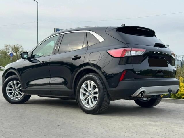 Чорний Форд Куга, об'ємом двигуна 2 л та пробігом 37 тис. км за 16500 $, фото 2 на Automoto.ua