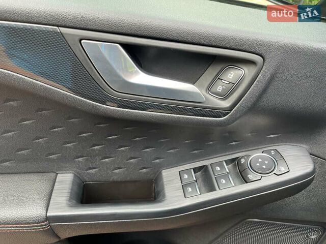 Чорний Форд Куга, об'ємом двигуна 2.49 л та пробігом 152 тис. км за 26800 $, фото 58 на Automoto.ua