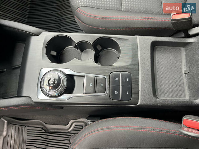 Чорний Форд Куга, об'ємом двигуна 2.49 л та пробігом 152 тис. км за 26800 $, фото 60 на Automoto.ua