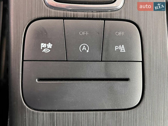 Черный Форд Куга, объемом двигателя 1.5 л и пробегом 191 тыс. км за 21950 $, фото 26 на Automoto.ua