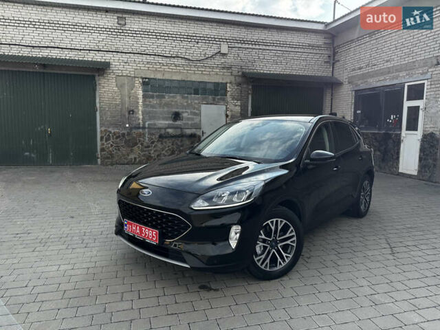 Чорний Форд Куга, об'ємом двигуна 2.5 л та пробігом 175 тис. км за 23750 $, фото 2 на Automoto.ua
