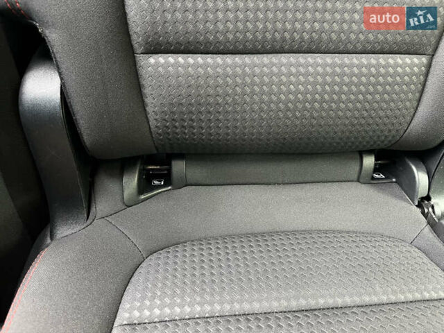 Чорний Форд Куга, об'ємом двигуна 2.49 л та пробігом 152 тис. км за 26800 $, фото 99 на Automoto.ua