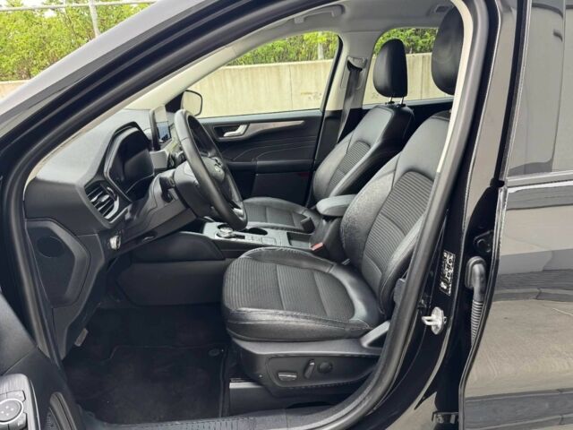 Чорний Форд Куга, об'ємом двигуна 2 л та пробігом 37 тис. км за 16500 $, фото 6 на Automoto.ua
