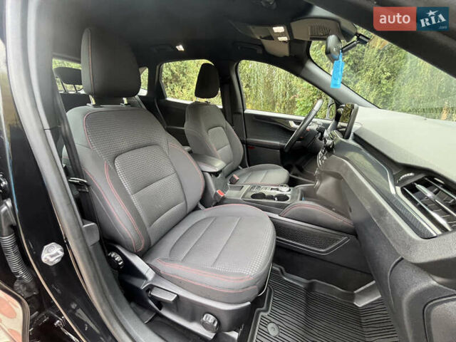 Чорний Форд Куга, об'ємом двигуна 2.49 л та пробігом 152 тис. км за 26800 $, фото 102 на Automoto.ua