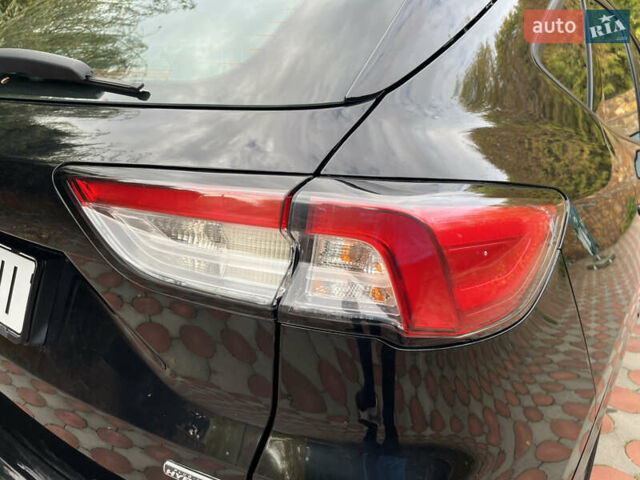 Чорний Форд Куга, об'ємом двигуна 2.49 л та пробігом 152 тис. км за 26800 $, фото 46 на Automoto.ua