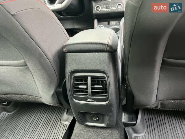 Чорний Форд Куга, об'ємом двигуна 2.49 л та пробігом 152 тис. км за 26800 $, фото 100 на Automoto.ua