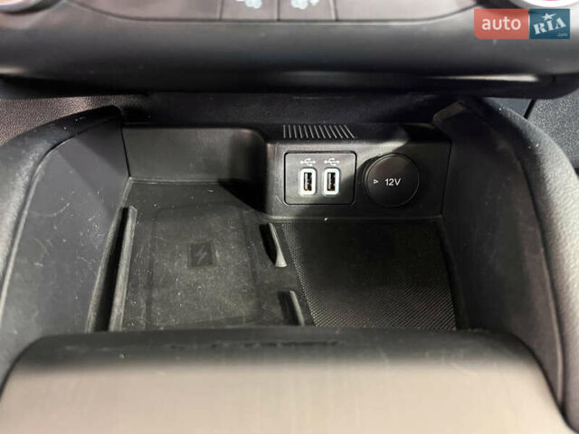 Черный Форд Куга, объемом двигателя 1.5 л и пробегом 191 тыс. км за 21950 $, фото 24 на Automoto.ua