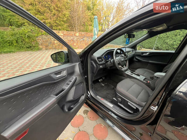 Чорний Форд Куга, об'ємом двигуна 2.49 л та пробігом 152 тис. км за 26800 $, фото 52 на Automoto.ua