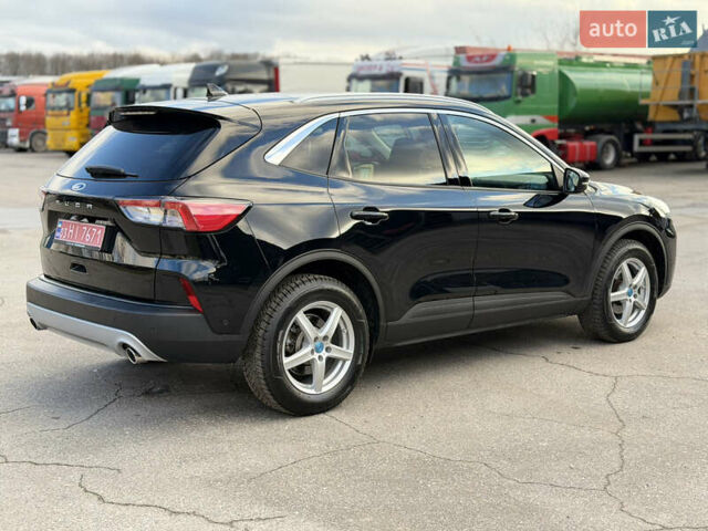 Черный Форд Куга, объемом двигателя 1.5 л и пробегом 180 тыс. км за 20500 $, фото 4 на Automoto.ua