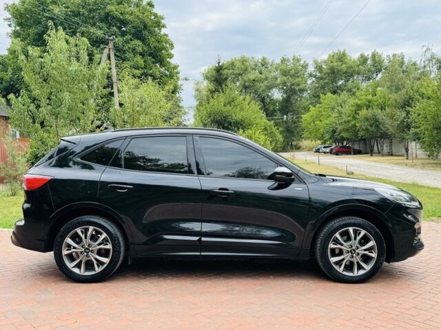 Черный Форд Куга, объемом двигателя 2.5 л и пробегом 29 тыс. км за 29500 $, фото 3 на Automoto.ua