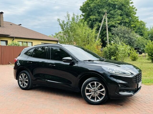 Черный Форд Куга, объемом двигателя 2.5 л и пробегом 29 тыс. км за 29500 $, фото 2 на Automoto.ua