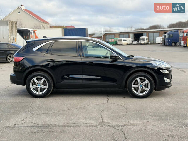 Черный Форд Куга, объемом двигателя 1.5 л и пробегом 180 тыс. км за 20500 $, фото 7 на Automoto.ua