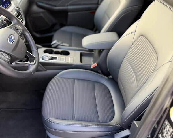 Черный Форд Куга, объемом двигателя 1.5 л и пробегом 180 тыс. км за 20500 $, фото 35 на Automoto.ua