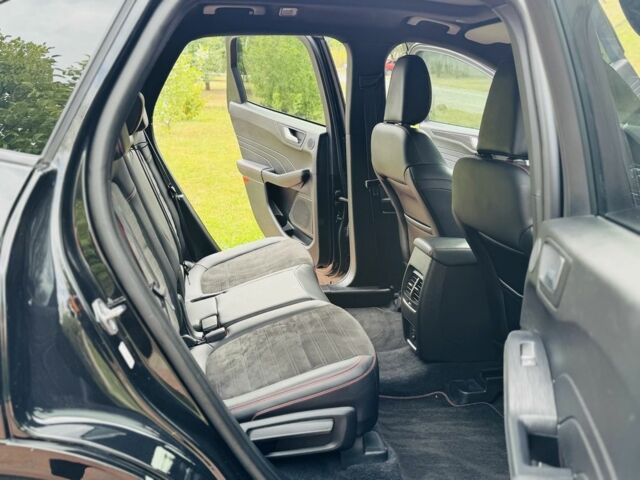 Черный Форд Куга, объемом двигателя 2.5 л и пробегом 29 тыс. км за 29500 $, фото 14 на Automoto.ua