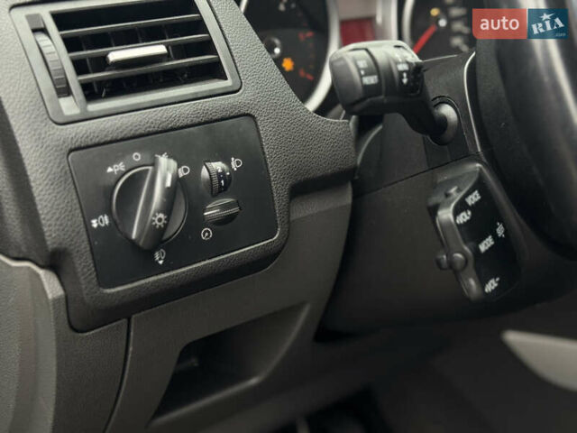 Коричневый Форд Куга, объемом двигателя 2 л и пробегом 170 тыс. км за 10300 $, фото 25 на Automoto.ua