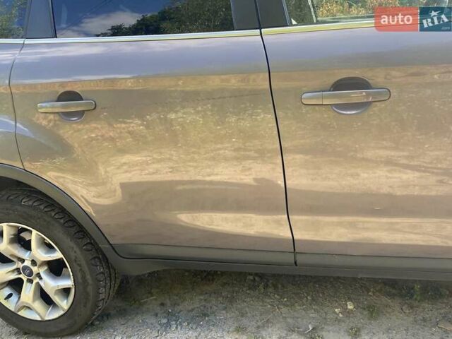 Коричневый Форд Куга, объемом двигателя 2 л и пробегом 211 тыс. км за 10500 $, фото 10 на Automoto.ua