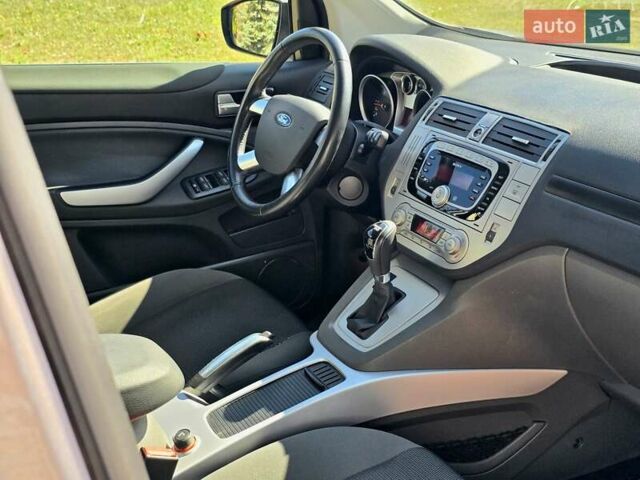Коричневый Форд Куга, объемом двигателя 2 л и пробегом 85 тыс. км за 12900 $, фото 41 на Automoto.ua