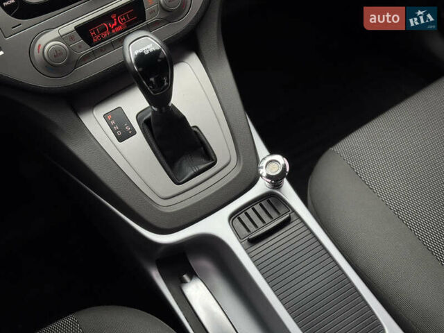 Коричневый Форд Куга, объемом двигателя 2 л и пробегом 170 тыс. км за 10300 $, фото 22 на Automoto.ua