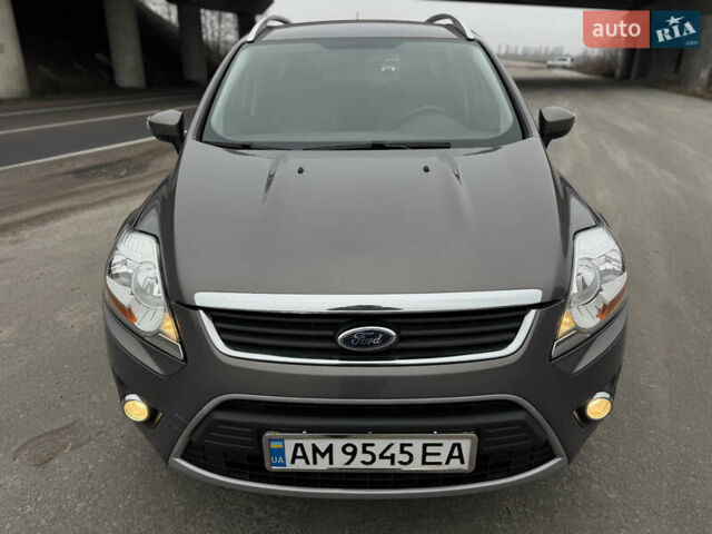 Коричневый Форд Куга, объемом двигателя 2 л и пробегом 170 тыс. км за 10300 $, фото 8 на Automoto.ua