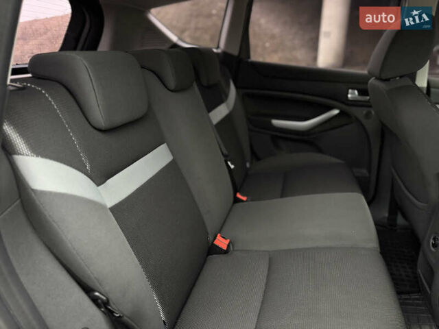 Коричневый Форд Куга, объемом двигателя 2 л и пробегом 170 тыс. км за 10300 $, фото 33 на Automoto.ua