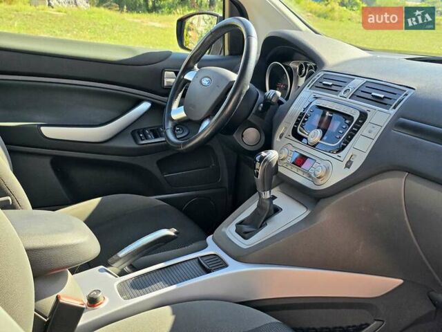 Коричневый Форд Куга, объемом двигателя 2 л и пробегом 85 тыс. км за 12900 $, фото 43 на Automoto.ua