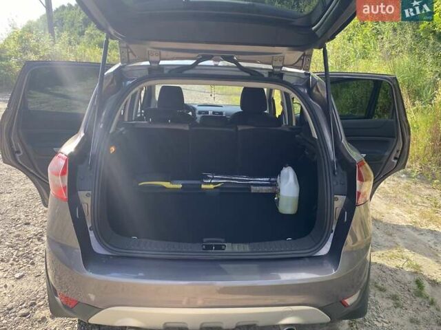 Коричневый Форд Куга, объемом двигателя 2 л и пробегом 211 тыс. км за 10500 $, фото 4 на Automoto.ua