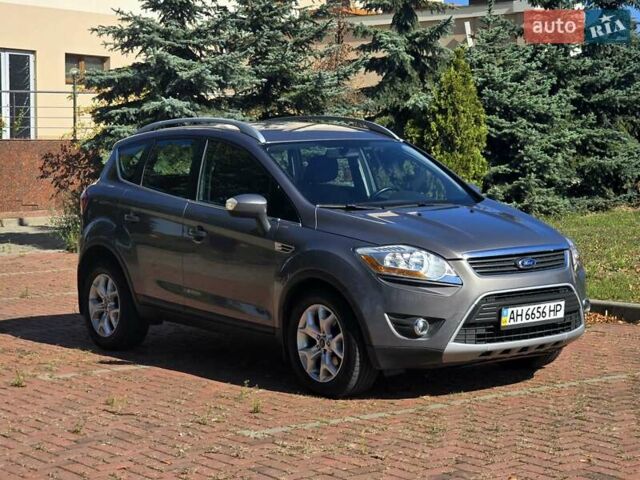 Коричневый Форд Куга, объемом двигателя 2 л и пробегом 85 тыс. км за 12900 $, фото 10 на Automoto.ua