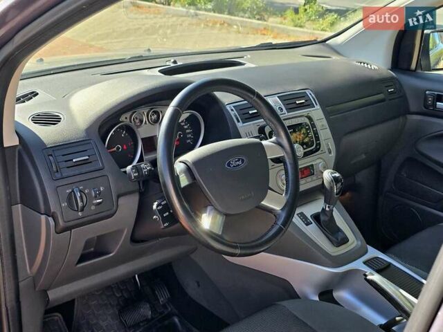 Коричневый Форд Куга, объемом двигателя 2 л и пробегом 85 тыс. км за 12900 $, фото 22 на Automoto.ua