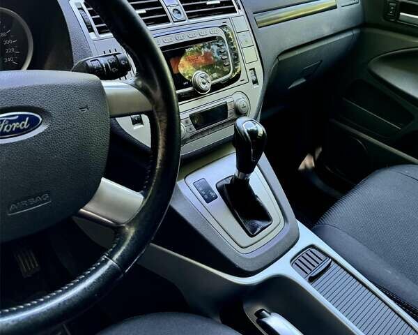 Коричневый Форд Куга, объемом двигателя 2 л и пробегом 226 тыс. км за 10700 $, фото 4 на Automoto.ua