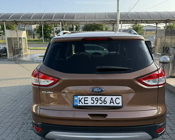 Коричневий Форд Куга, об'ємом двигуна 2 л та пробігом 129 тис. км за 13700 $, фото 1 на Automoto.ua