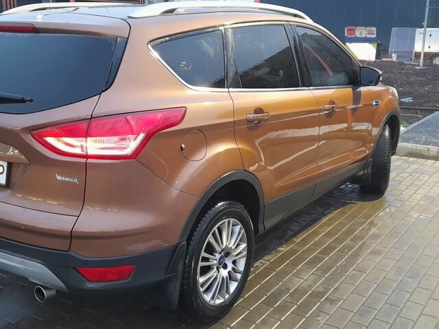 Коричневий Форд Куга, об'ємом двигуна 2 л та пробігом 255 тис. км за 13950 $, фото 3 на Automoto.ua