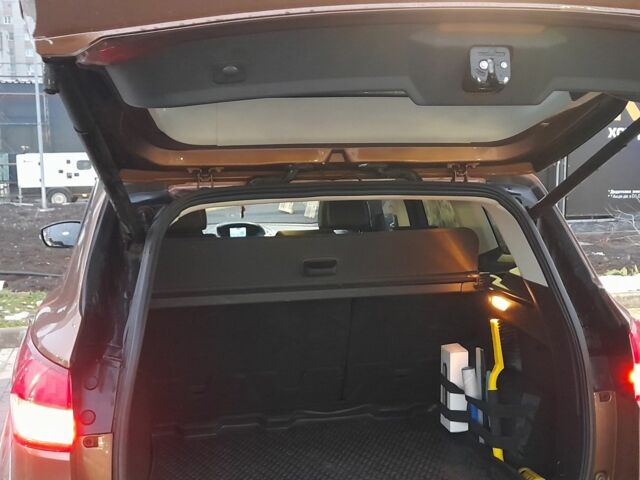 Коричневий Форд Куга, об'ємом двигуна 2 л та пробігом 255 тис. км за 13950 $, фото 8 на Automoto.ua